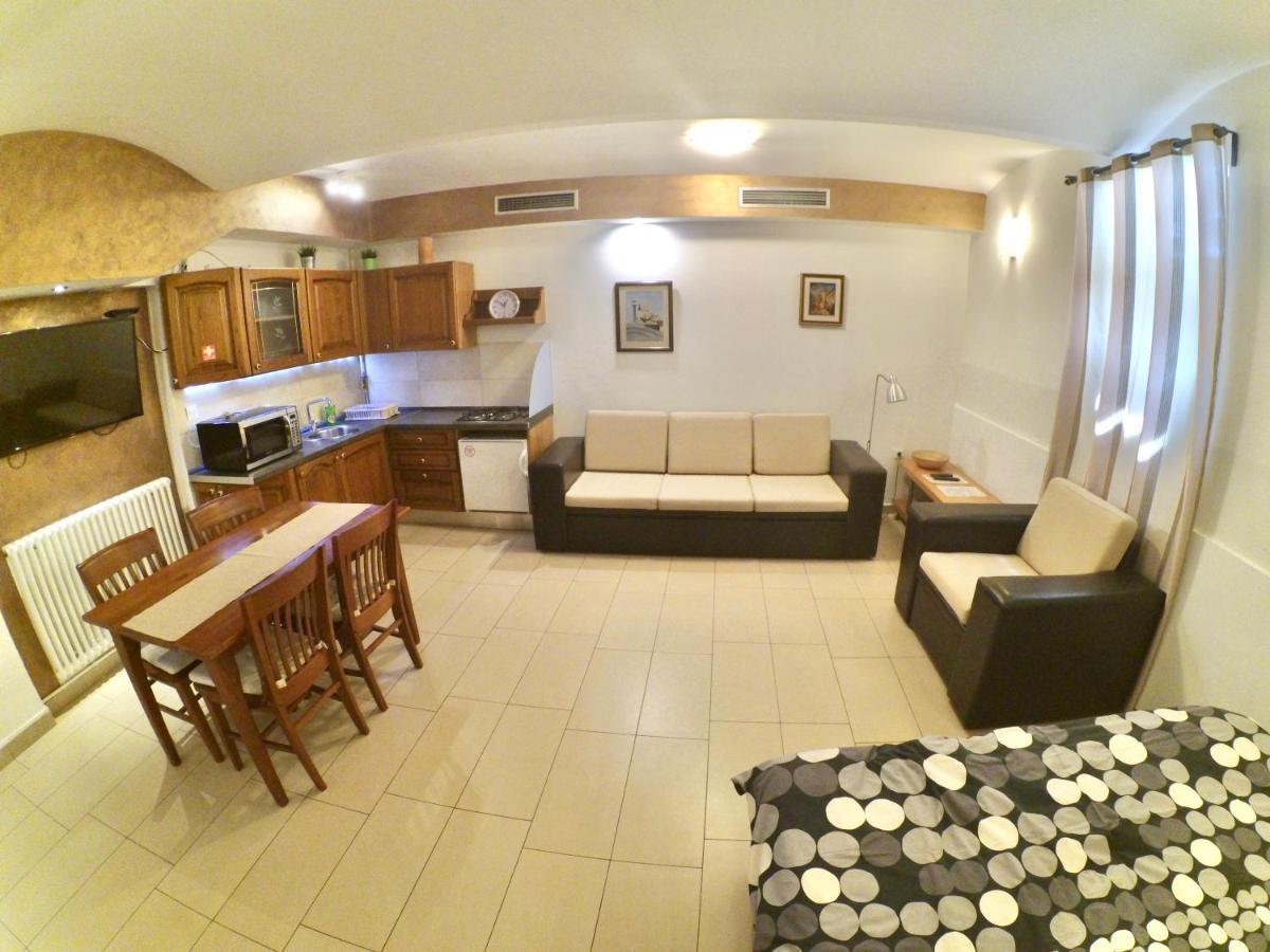 Carla Studio Apartment Zagreb Dış mekan fotoğraf